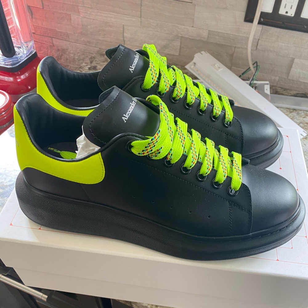 Alexander McQueen sneaker